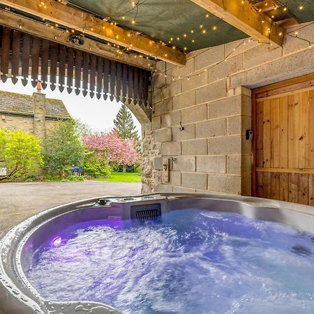 Central Malham Wellbeing Escape Hot Tub & Studio Экстерьер фото