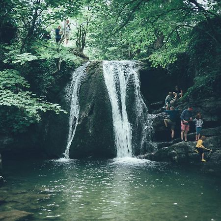 Central Malham Wellbeing Escape Hot Tub & Studio Экстерьер фото