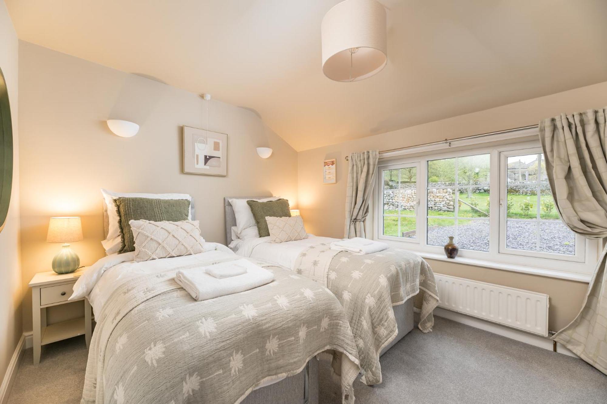 Central Malham Wellbeing Escape Hot Tub & Studio Экстерьер фото