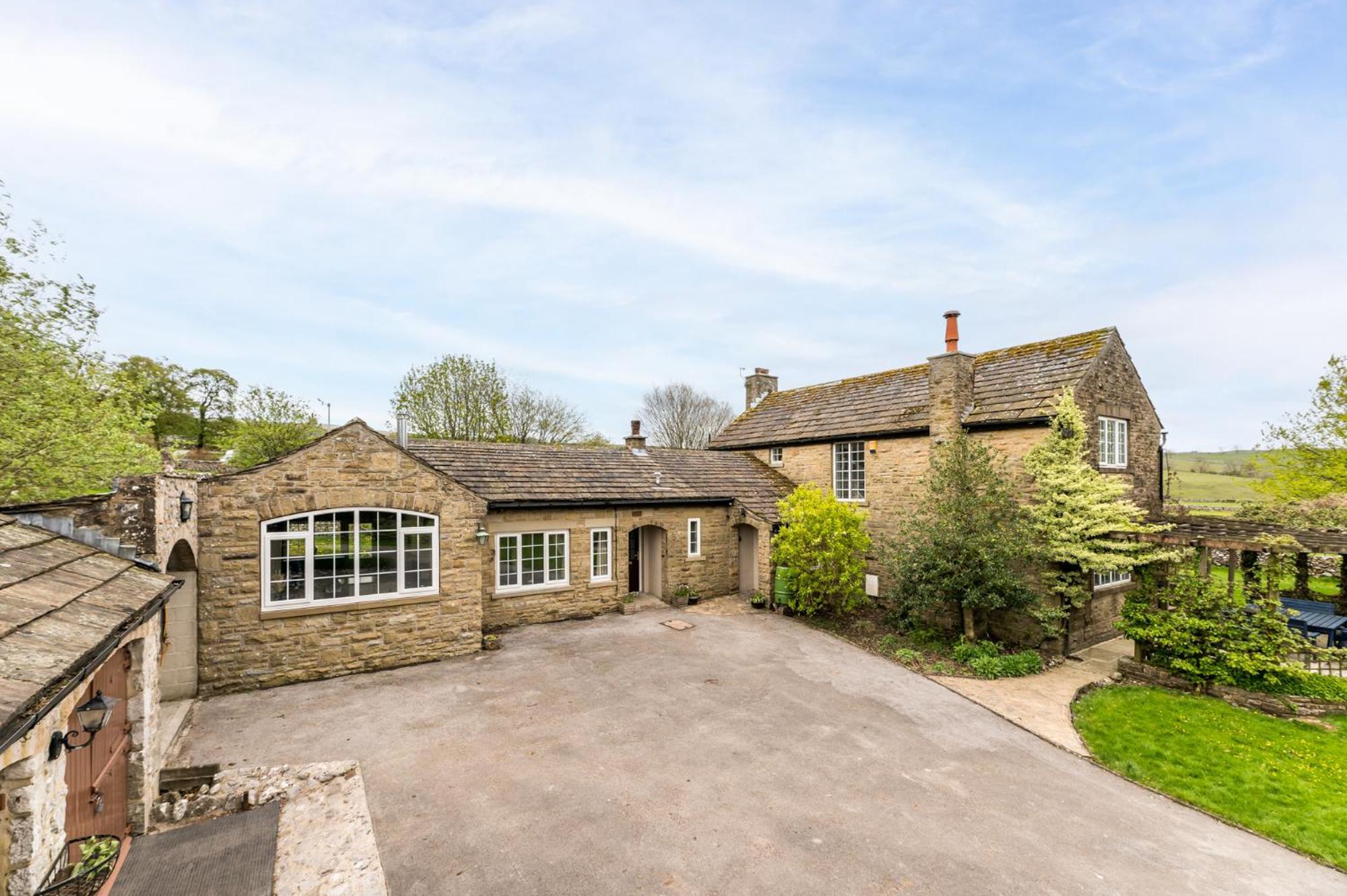 Central Malham Wellbeing Escape Hot Tub & Studio Экстерьер фото